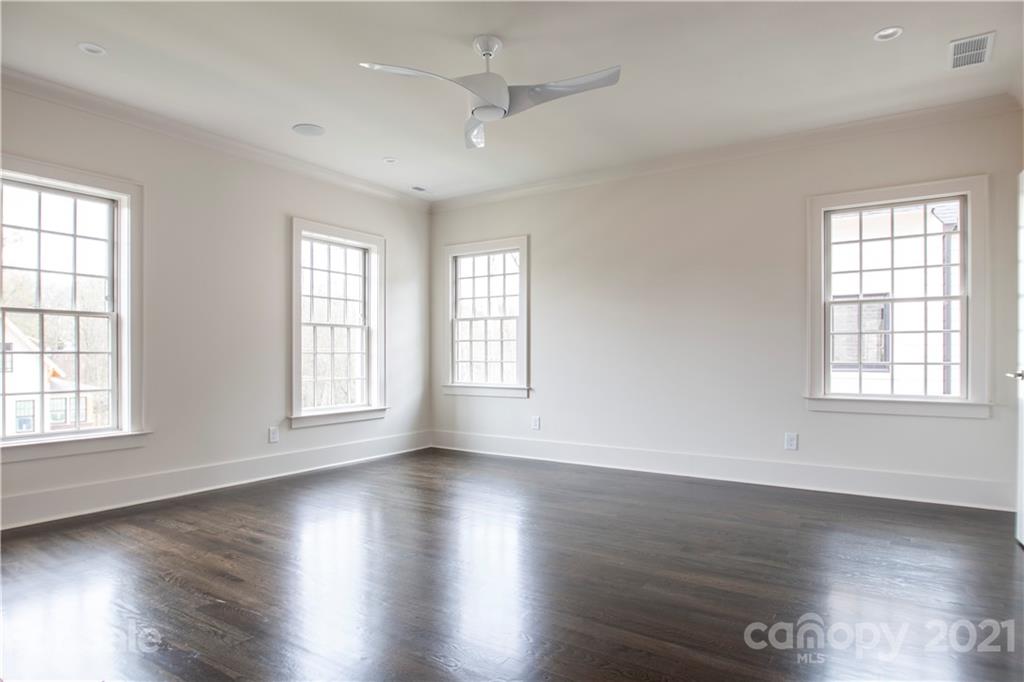 5024 Gilchrist Road Charlotte, NC 28211 - Photo 15 of 26 Gallery Image 15