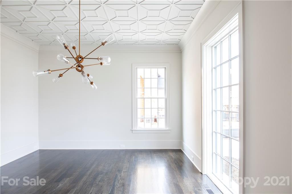 5024 Gilchrist Road Charlotte, NC 28211 - Photo 3 of 26 Gallery Image 3