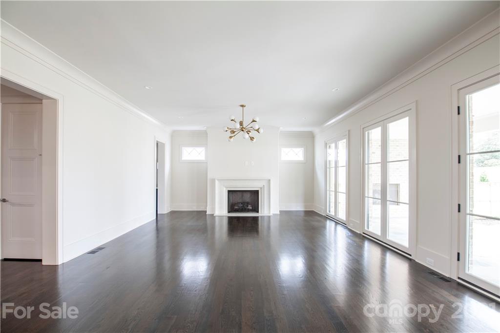5024 Gilchrist Road Charlotte, NC 28211 - Photo 8 of 26 Gallery Image 8