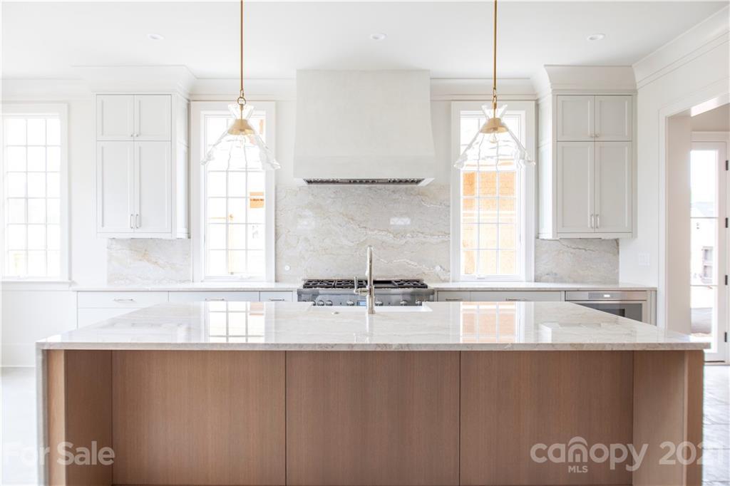 5024 Gilchrist Road Charlotte, NC 28211 - Photo 10 of 26 Gallery Image 10
