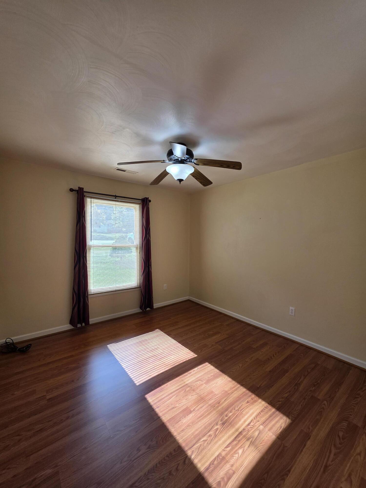 1060 Kessler Mill Road Salem, VA 24153 - Photo 10 of 21 20260919_161416