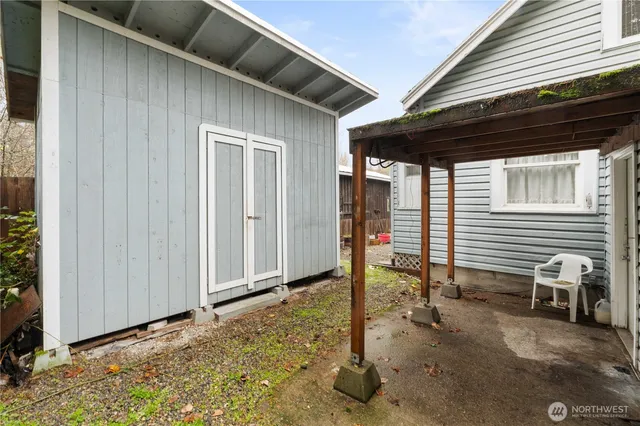 $449,000 | 2814 Pioneer Way East, Tacoma, WA 98404