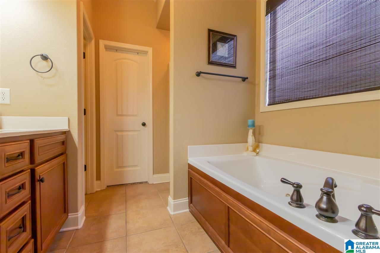 224 Perthshire Way Pelham, AL 35124 - Photo 19 of 47
