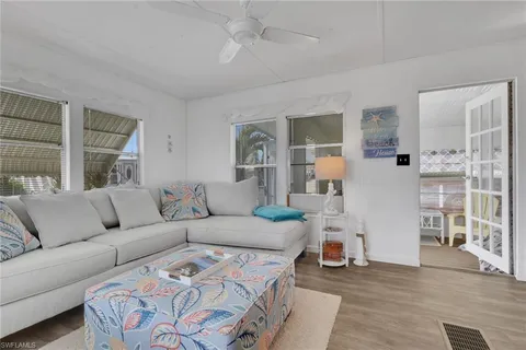 $169,000 | 143 Moorhead Manor, Unit 143, Naples, FL 34112