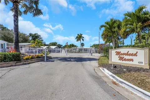 $169,000 | 143 Moorhead Manor, Unit 143, Naples, FL 34112