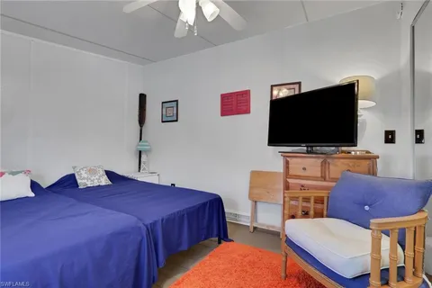 $169,000 | 143 Moorhead Manor, Unit 143, Naples, FL 34112