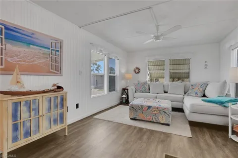 $169,000 | 143 Moorhead Manor, Unit 143, Naples, FL 34112