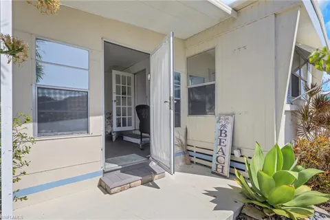 $169,000 | 143 Moorhead Manor, Unit 143, Naples, FL 34112