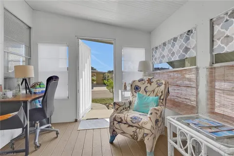 $169,000 | 143 Moorhead Manor, Unit 143, Naples, FL 34112