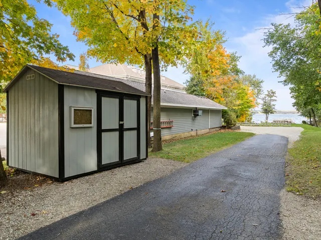 $225,000 | Lt17 Green Hill Drive, Fontana, WI 53125