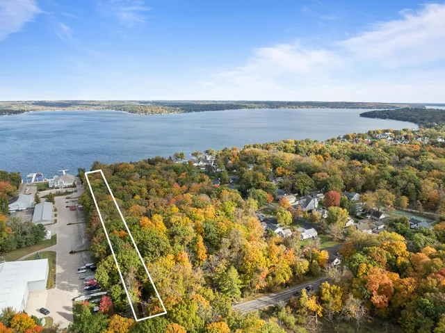 $225,000 | Lt17 Green Hill Drive, Fontana, WI 53125