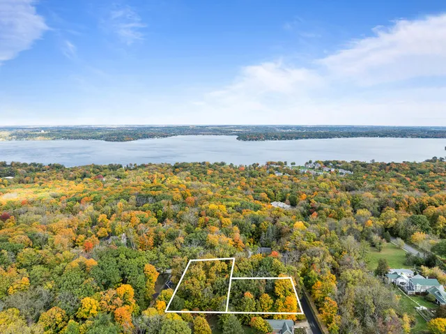 $225,000 | Lt17 Green Hill Drive, Fontana, WI 53125