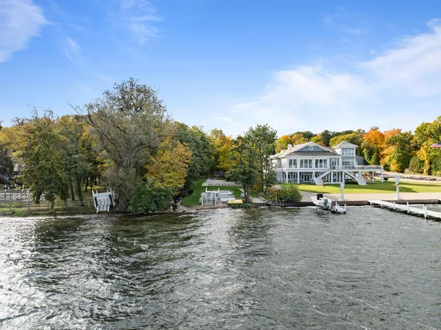 $225,000 | Lt17 Green Hill Drive, Fontana, WI 53125