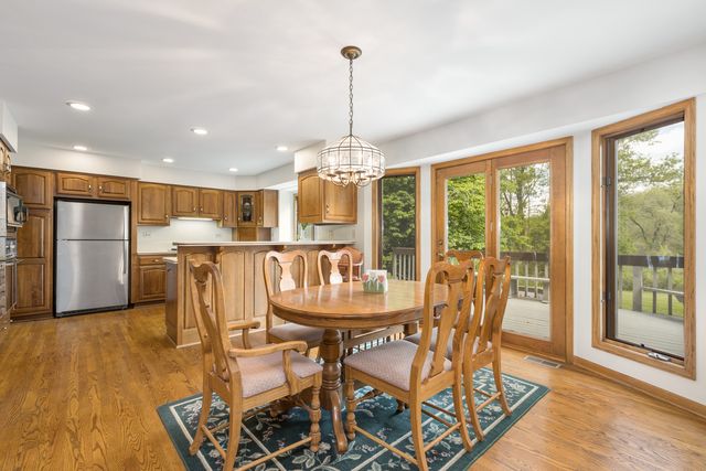 $600,000 | 6555 Stockbridge Lane, Long Grove, IL 60047