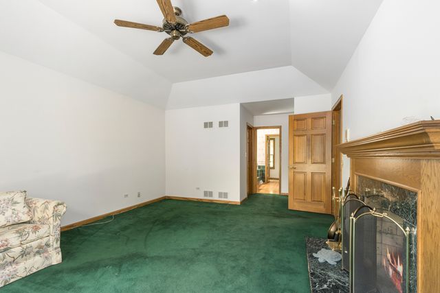 $600,000 | 6555 Stockbridge Lane, Long Grove, IL 60047