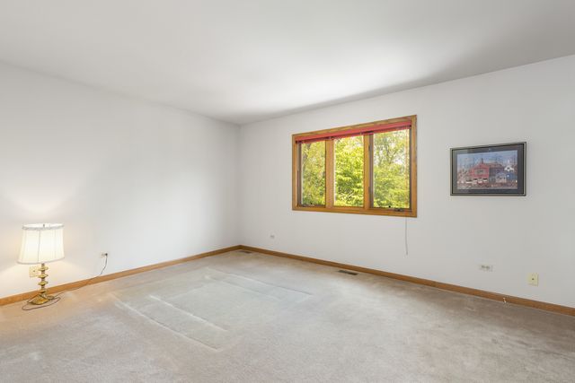 $600,000 | 6555 Stockbridge Lane, Long Grove, IL 60047