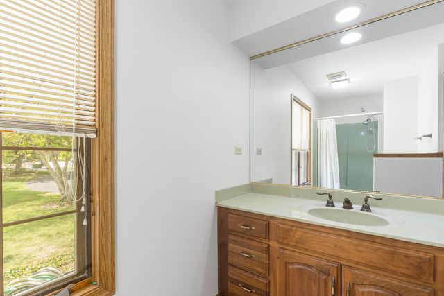 $600,000 | 6555 Stockbridge Lane, Long Grove, IL 60047