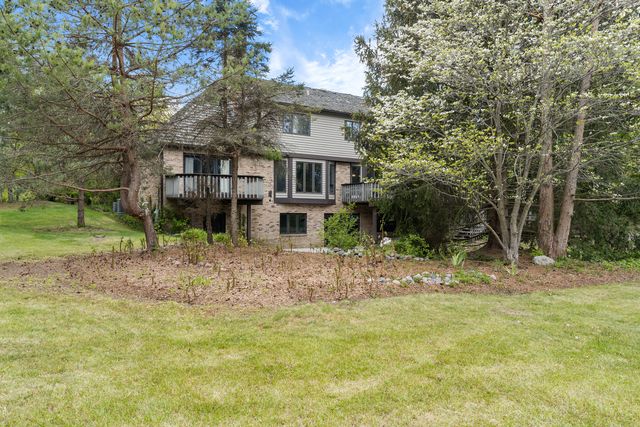 $600,000 | 6555 Stockbridge Lane, Long Grove, IL 60047