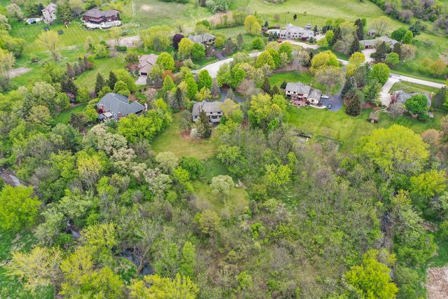 $600,000 | 6555 Stockbridge Lane, Long Grove, IL 60047