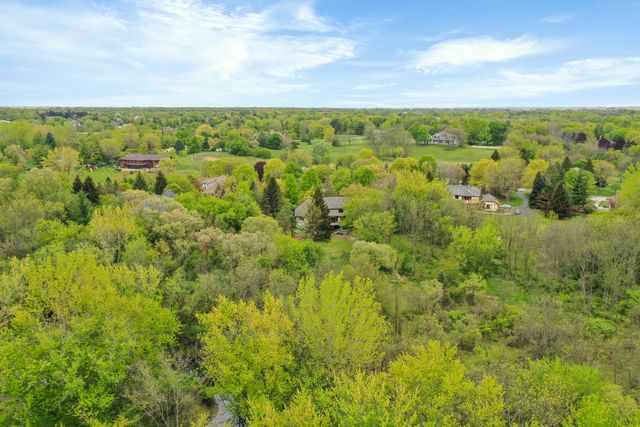 $600,000 | 6555 Stockbridge Lane, Long Grove, IL 60047