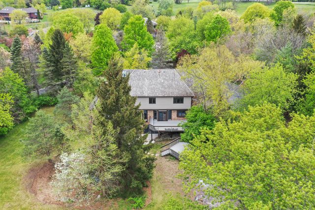 $600,000 | 6555 Stockbridge Lane, Long Grove, IL 60047