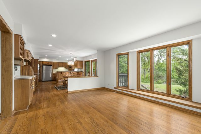 $600,000 | 6555 Stockbridge Lane, Long Grove, IL 60047