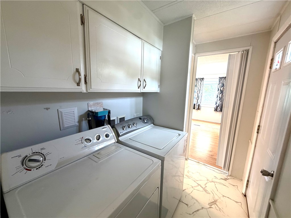 27 Woodward Road Lincoln, RI 02865 - Photo 12 of 23