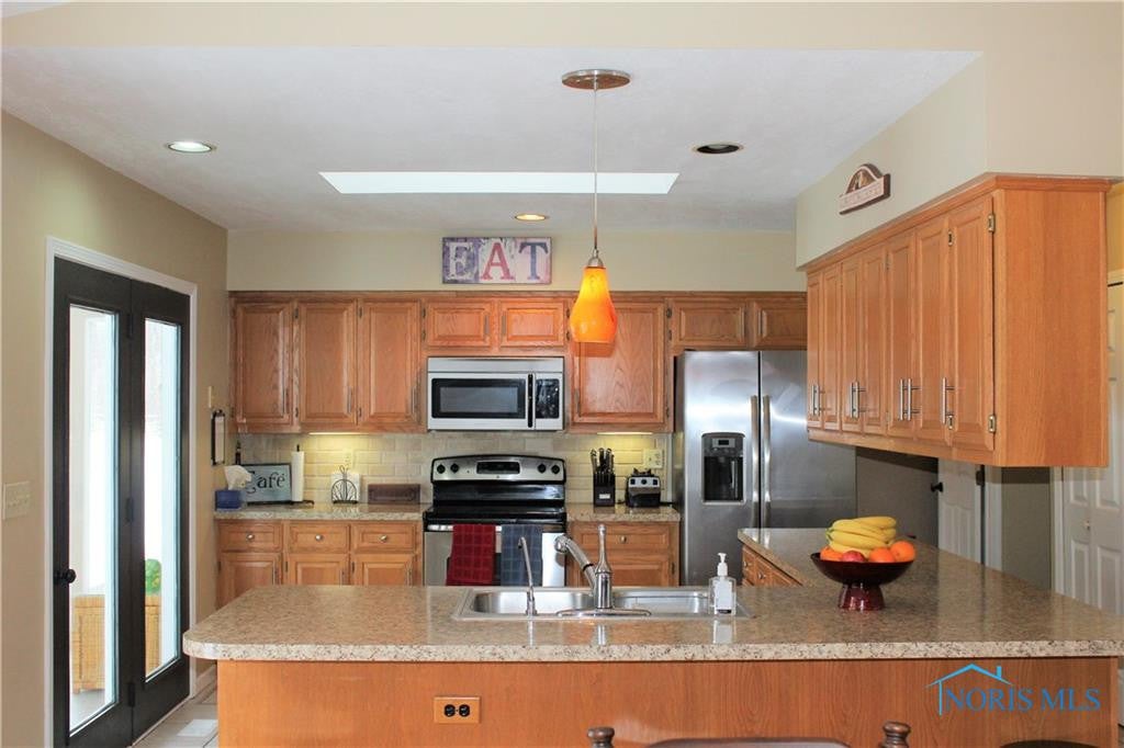 8010 Holstein Road Toledo, OH 43617 - Photo 8 of 26 Gallery Image 8