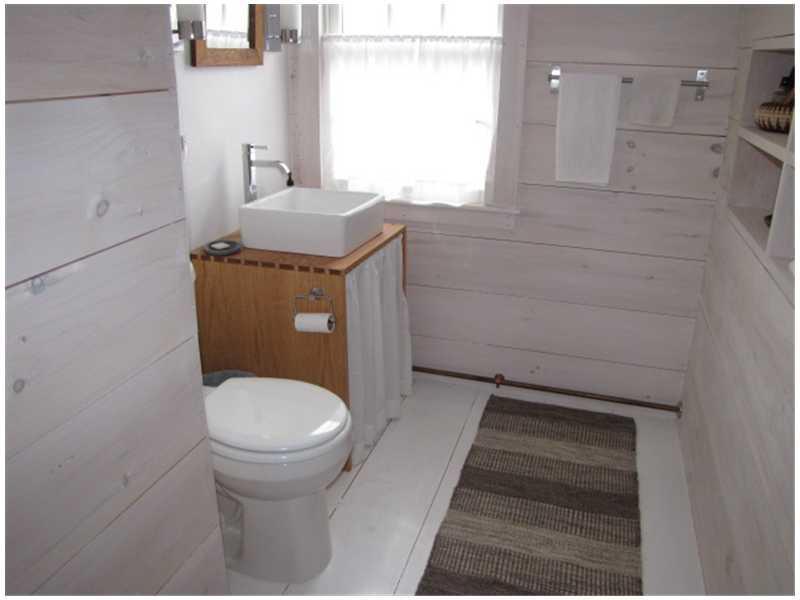 2616 West River Road Sidney, ME 04330 - Photo 13 of 20 Bathroom.