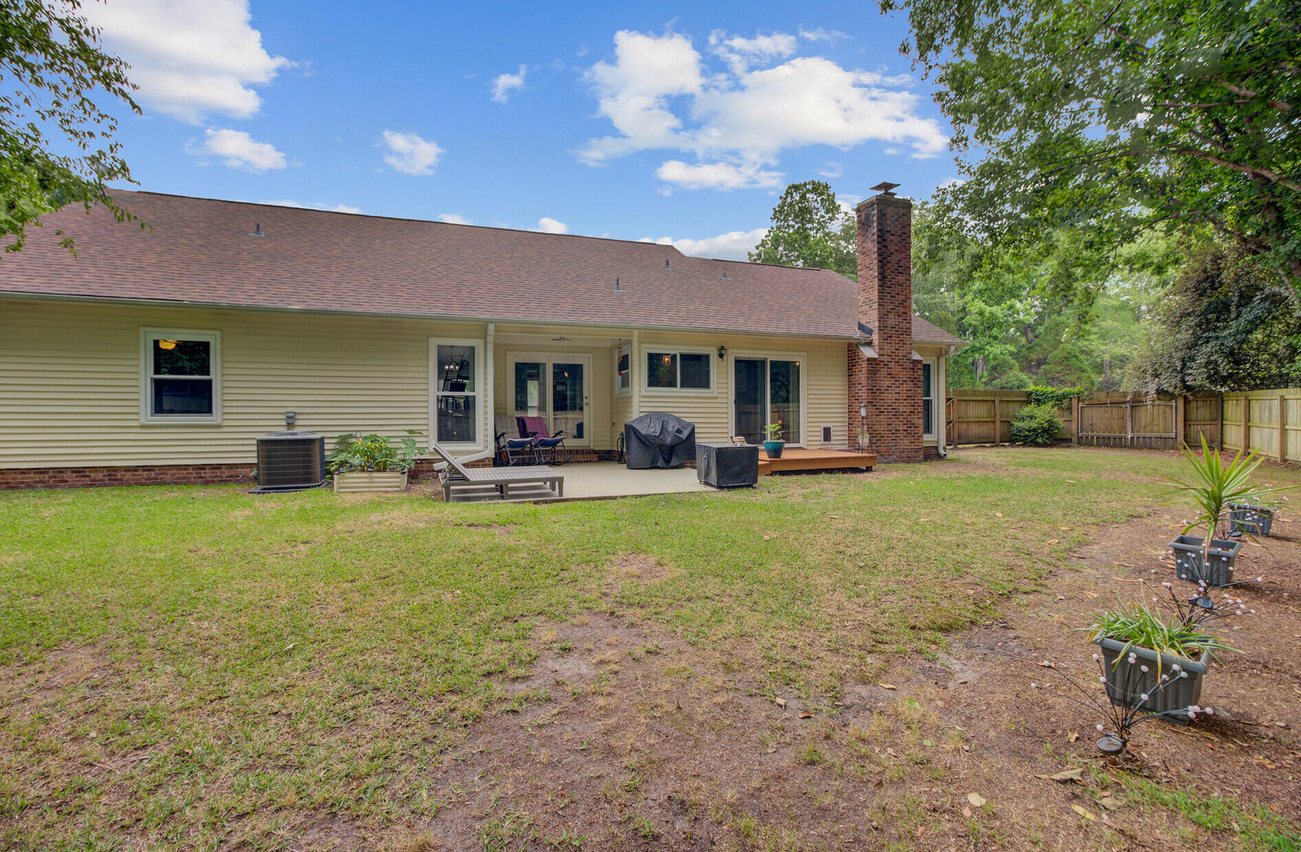 300 Hamlet Road Summerville, SC 29485 - Photo 38 of 53 300 Hamlet Road