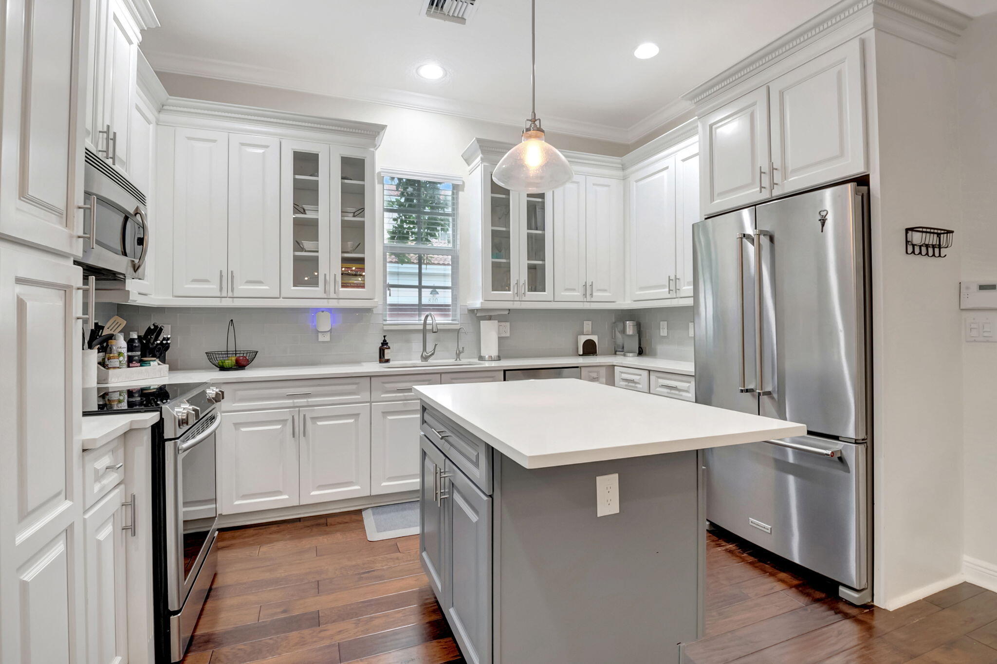 8302 Northwest 8th Way, Unit 8302 Boca Raton, FL 33487 - Photo 17 of 63 17-web-or-mls-DSC_1942