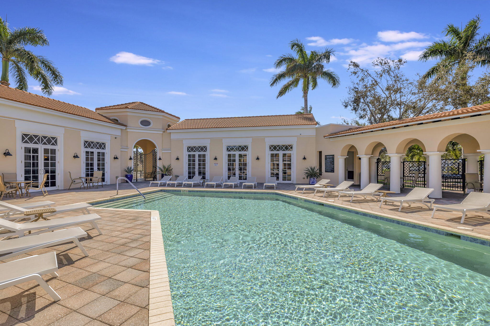 8302 Northwest 8th Way, Unit 8302 Boca Raton, FL 33487 - Photo 41 of 63 41-web-or-mls-3W7A2564