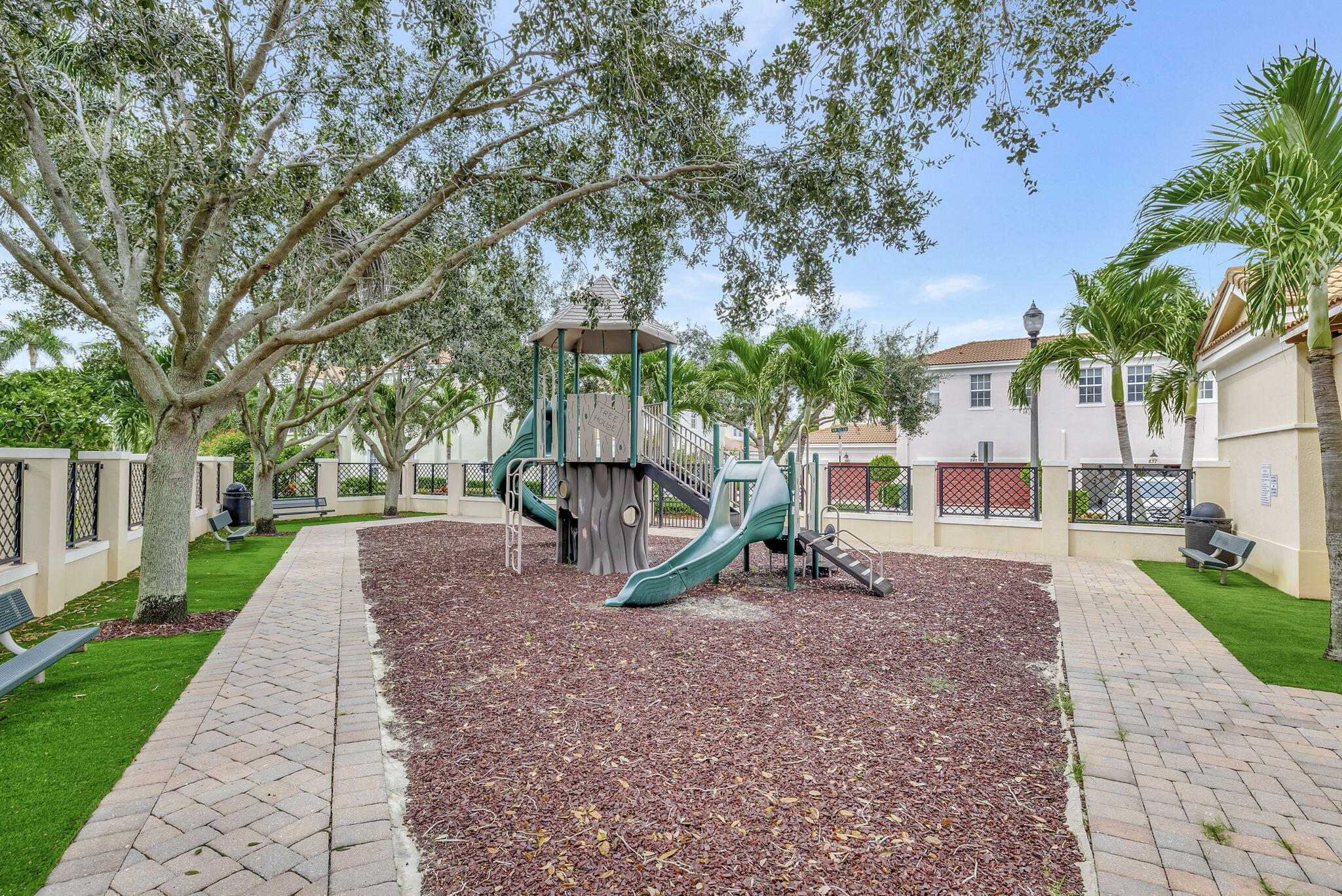 8302 Northwest 8th Way, Unit 8302 Boca Raton, FL 33487 - Photo 50 of 63 50-web-or-mls-04_3w7a8972