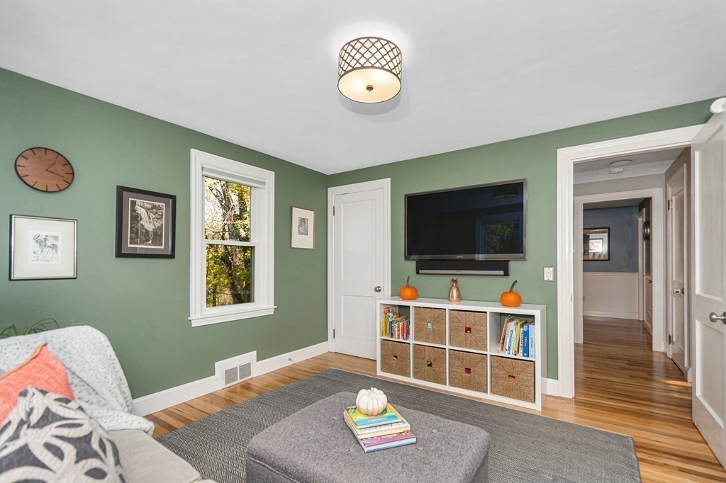 231 Lowell Street Reading, MA 01867 - Photo 15 of 25 Gallery Image 15