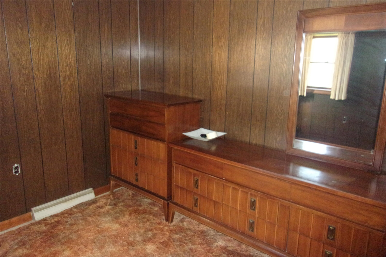 35 3rd Street Manistee, MI 49660 - Photo 14 of 27