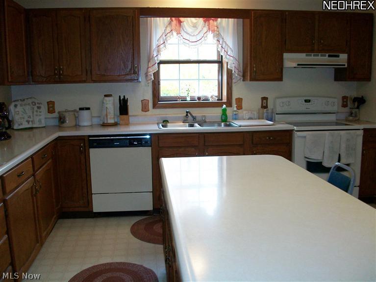 9681 Lee Road Seville, OH 44273 - Photo 4 of 25 Gallery Image 4