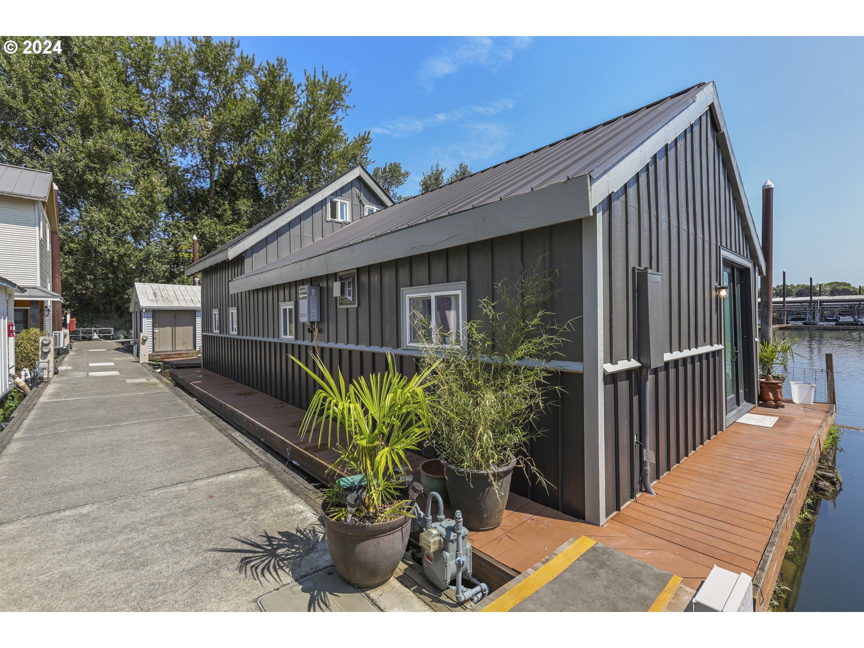 11868 North Jantzen Dr  