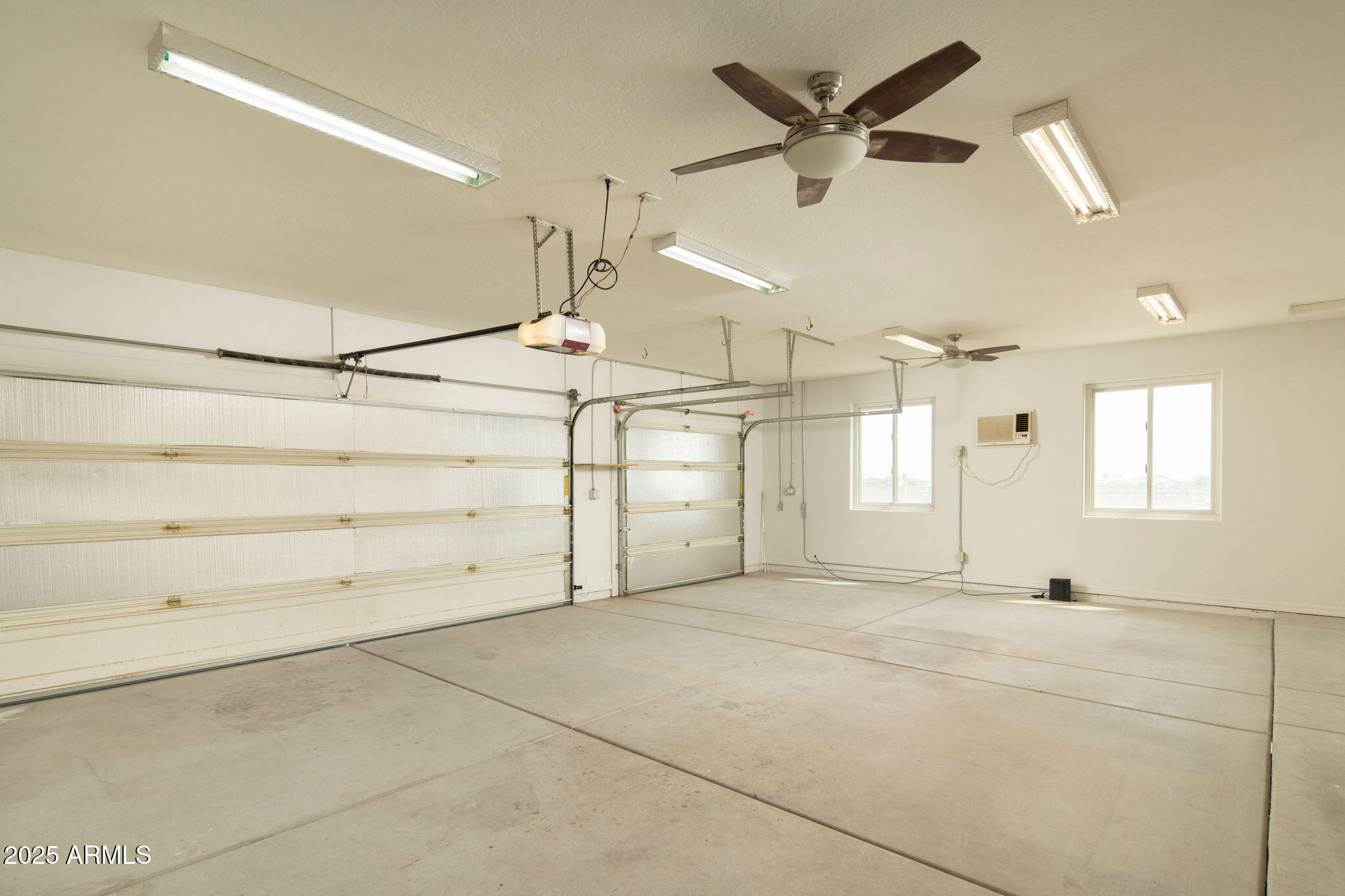 29362 North Varnum Road San Tan Valley, AZ 85143 - Photo 13 of 27 a view of a garage