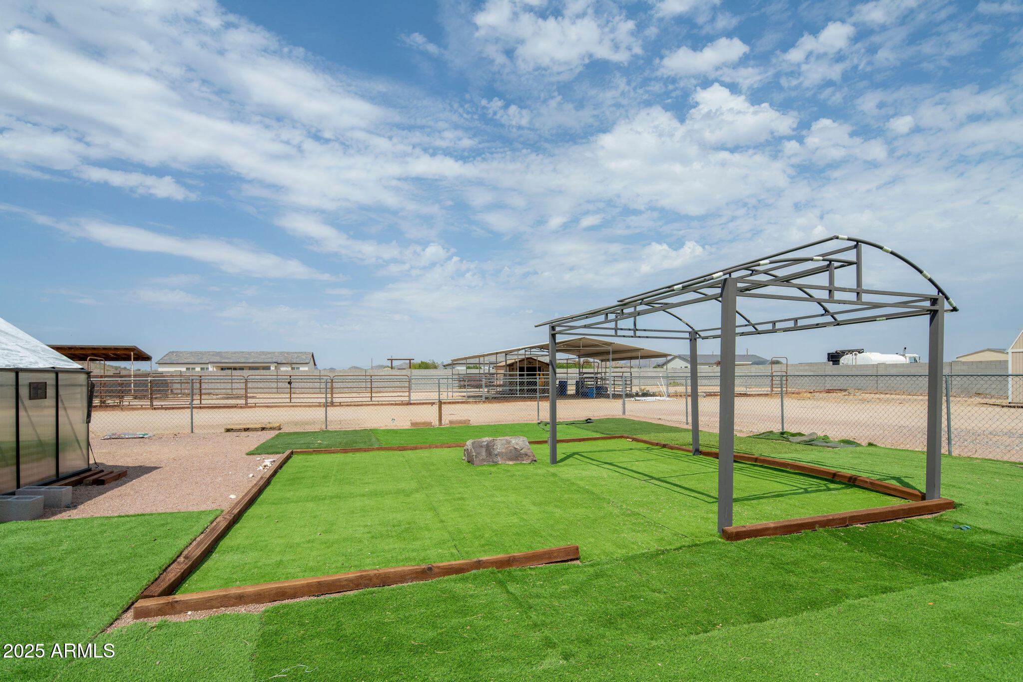 29362 North Varnum Road San Tan Valley, AZ 85143 - Photo 23 of 27 a view of a garden