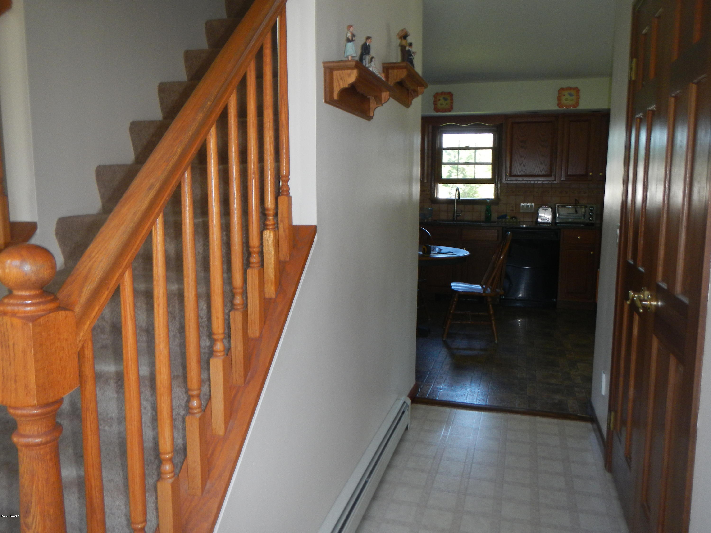 10 Fryc Lane Adams, MA 01220 - Photo 10 of 22 Foyer