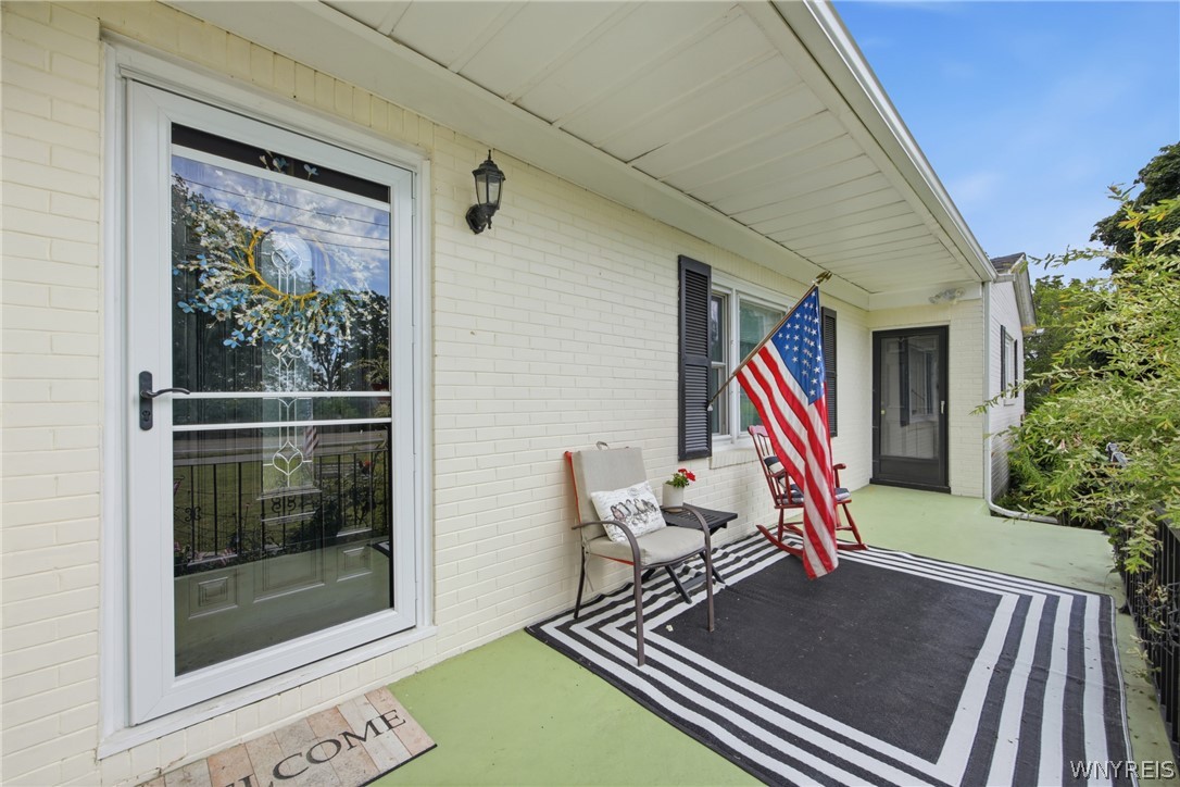 4049 River Road Lewiston, NY 14174 - Photo 5 of 49