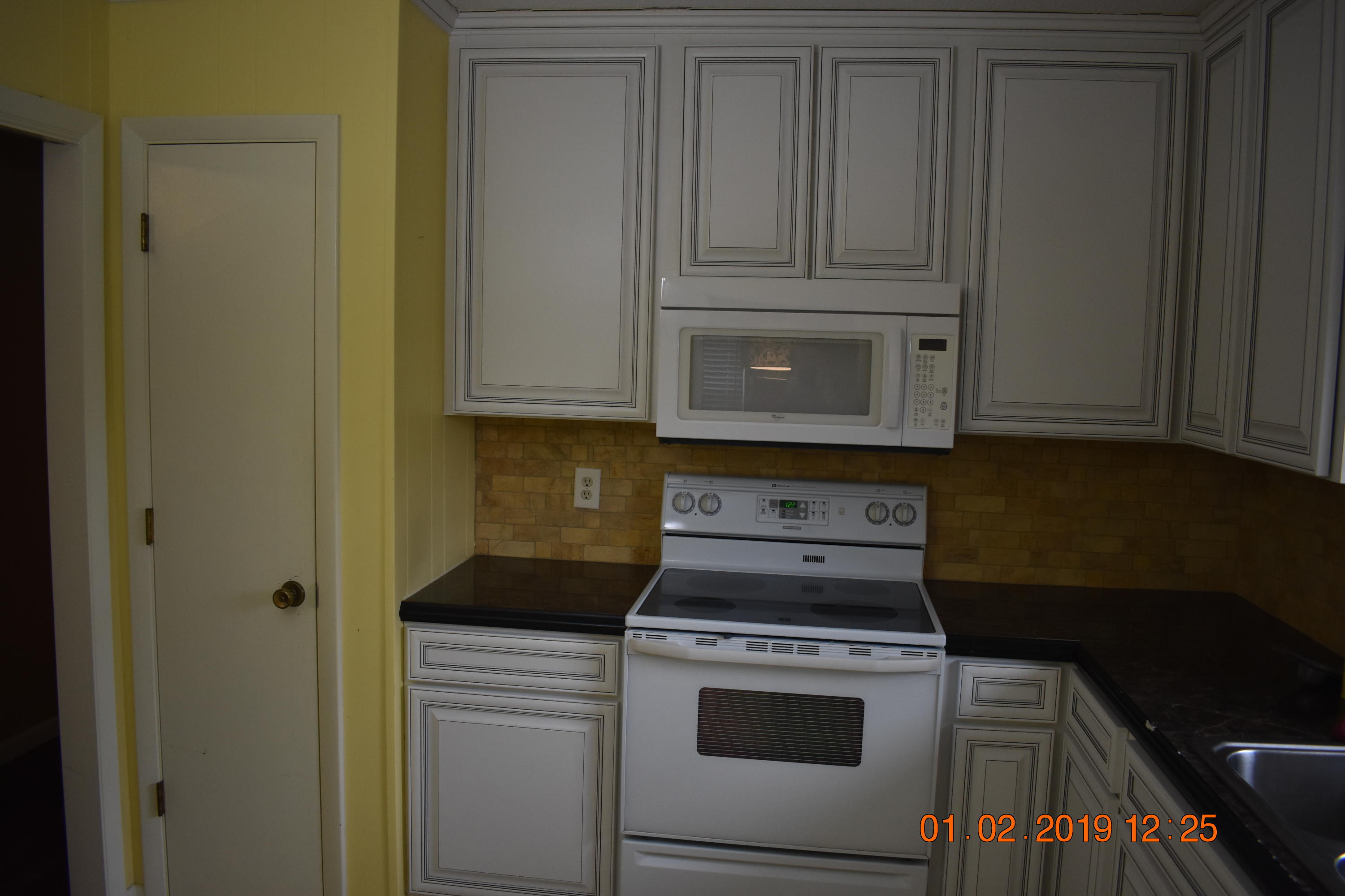 1651 Middlesettlements Road Maryville, TN 37801 - Photo 10 of 19 DSC_0248Kitc