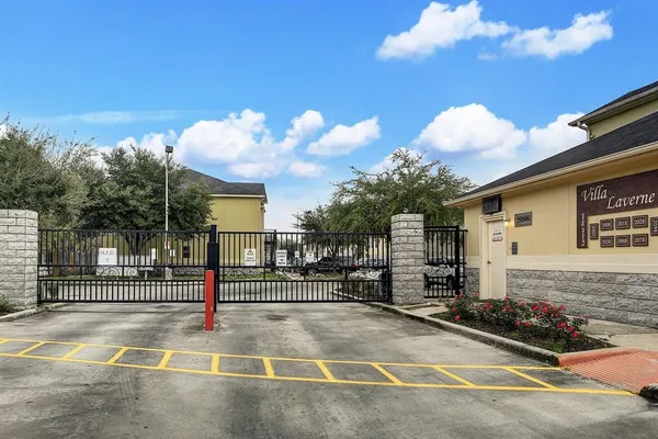 $1,800 | 2078 Laverne Street, Unit 5, Houston, TX 77080