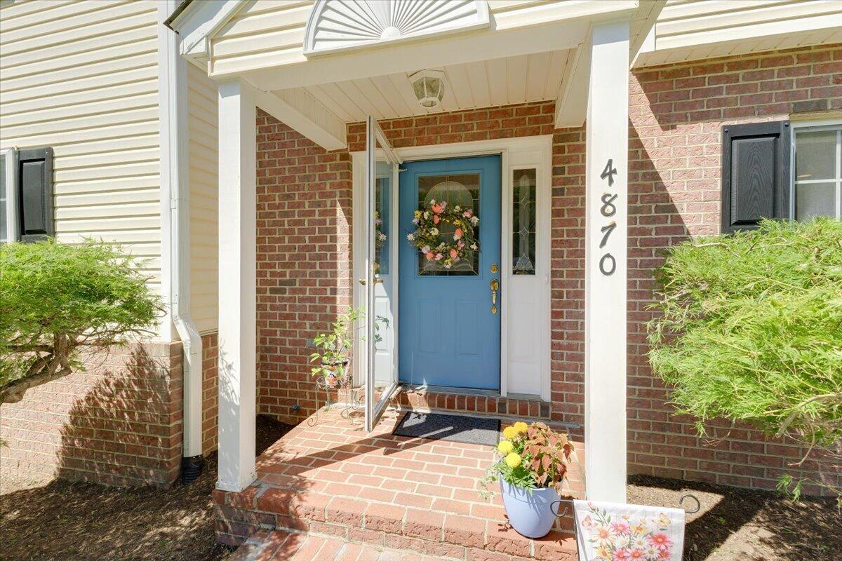 4870 Hickory Ridge Court Roanoke, VA 24018 - Photo 5 of 46 05-4870 Hickory Ridge Ct-5