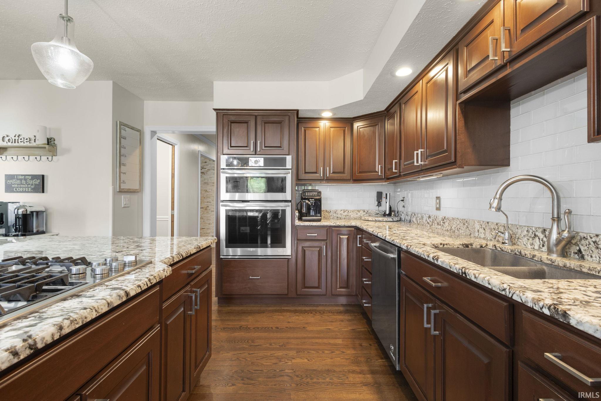 16541 Jackson Road Mishawaka, IN 46544 - Photo 2 of 50