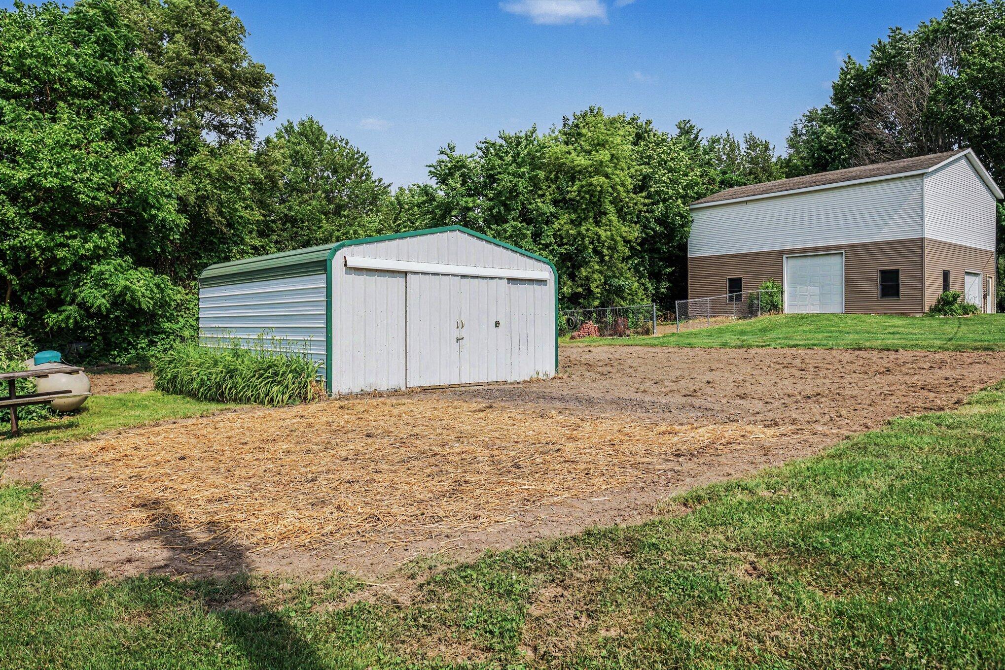 69728 Calvin Center Road Edwardsburg, MI 49112 - Photo 23 of 26 69728 Calvin Center Rd Shed.Outbuilding