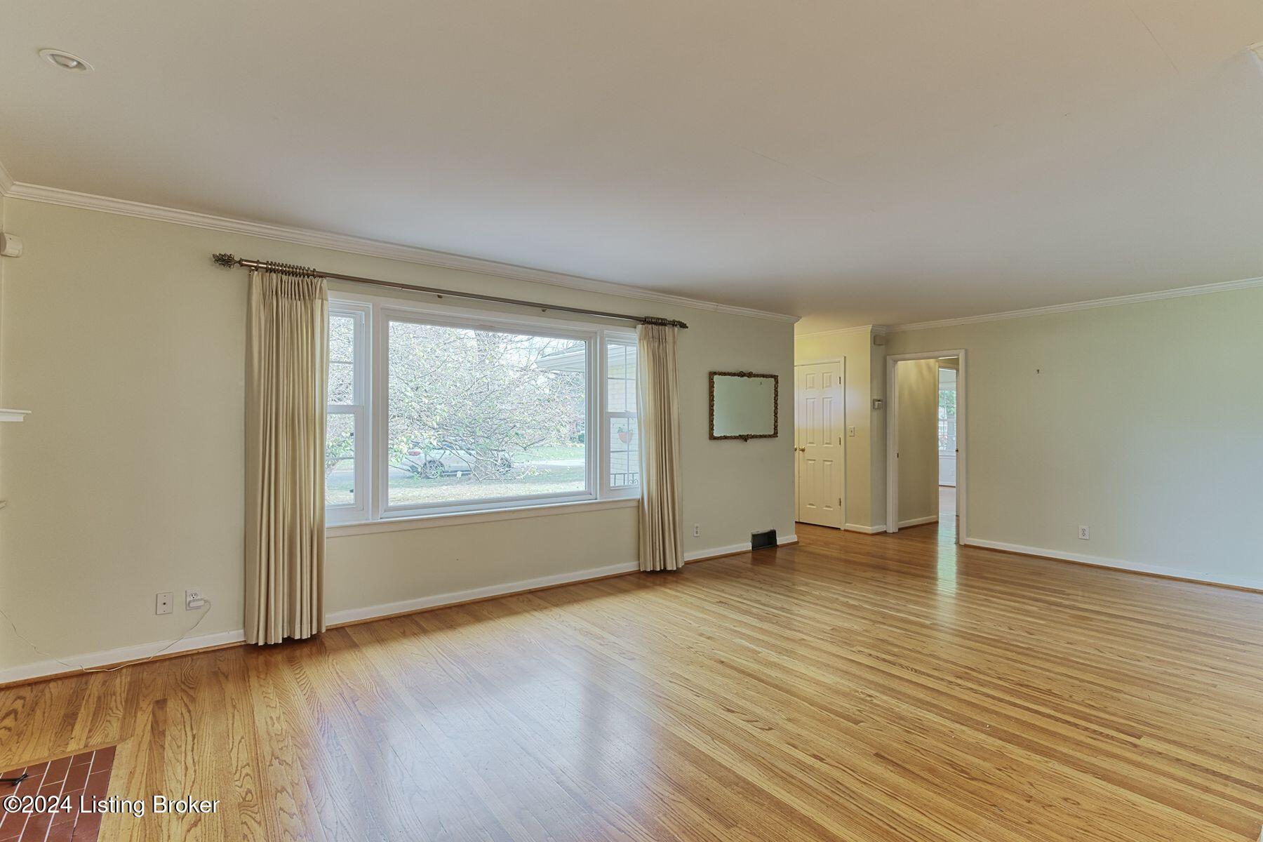 808 Huntington Road Louisville, KY 40207 - Photo 7 of 38 photo_online_007
