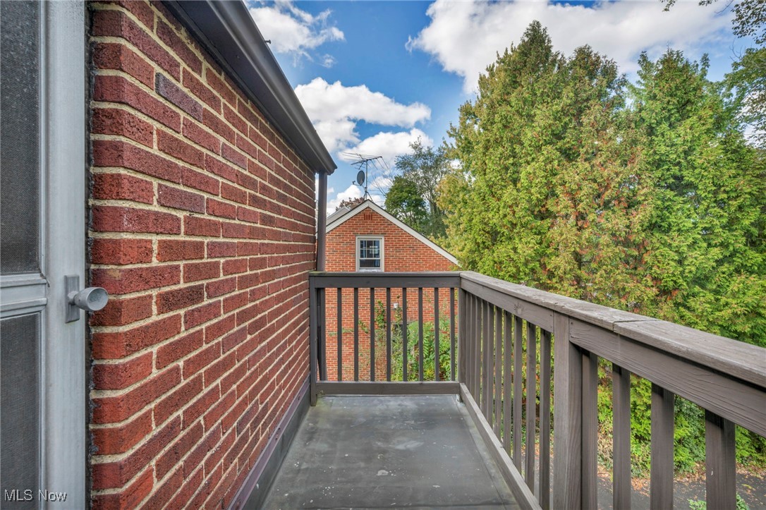 5103 Eastover Road Cleveland, OH 44124 - Photo 22 of 34 View of balcony