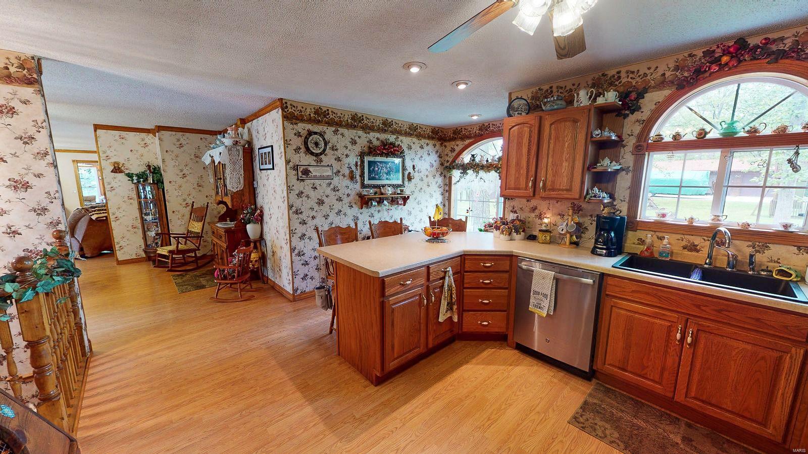 11795 Lake Catatoga Road Shipman, IL 62685 - Photo 11 of 99