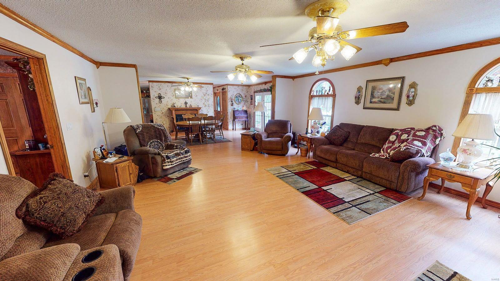 11795 Lake Catatoga Road Shipman, IL 62685 - Photo 5 of 99